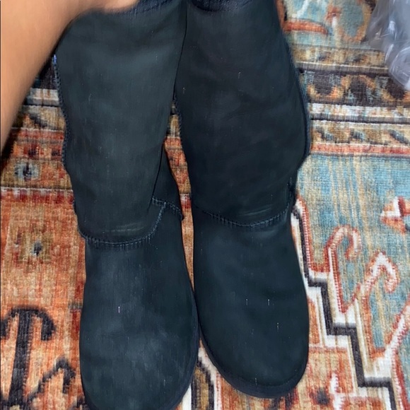 Black Tall Ugg boots - Picture 6 of 6